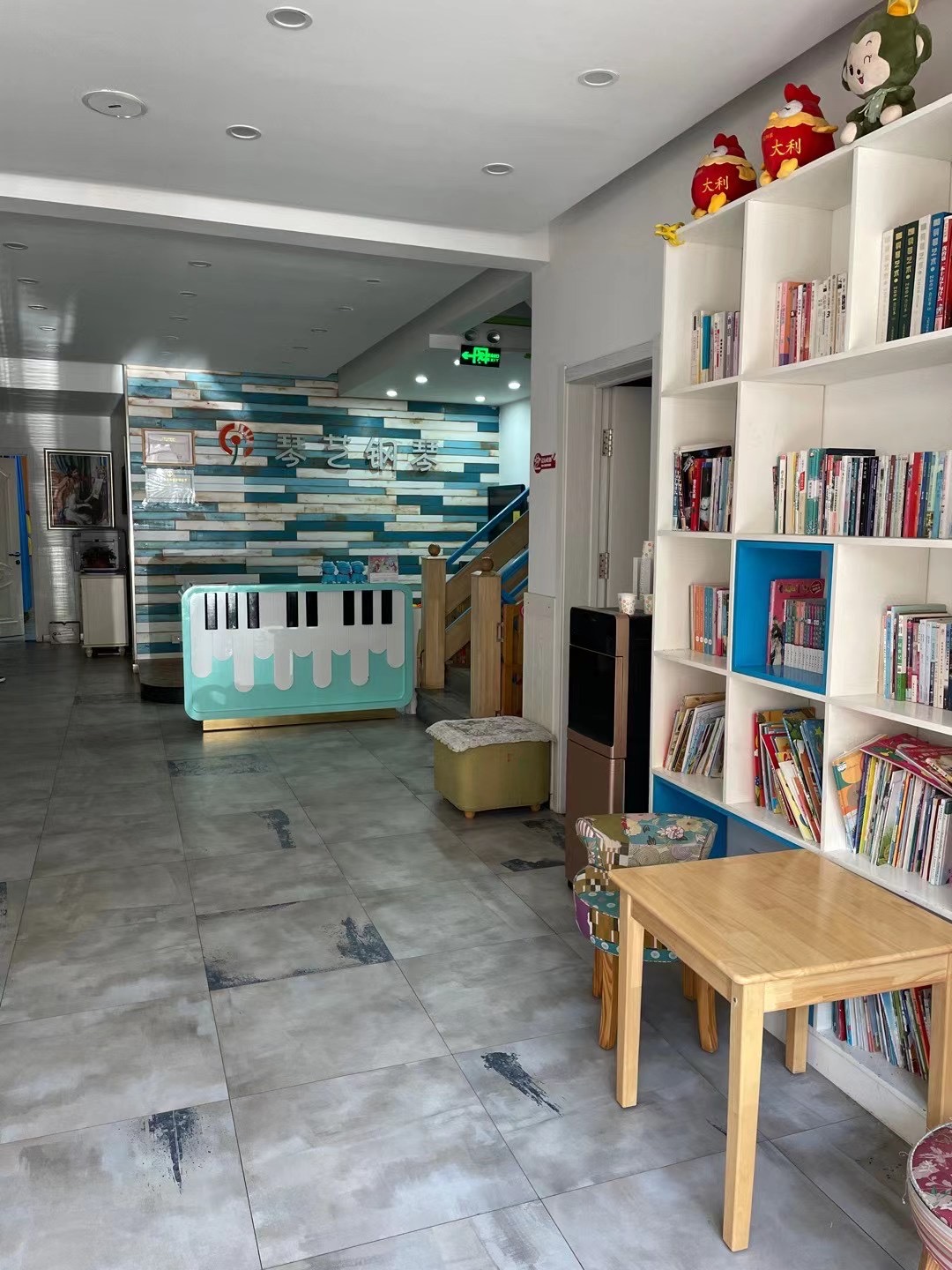 学校大厅